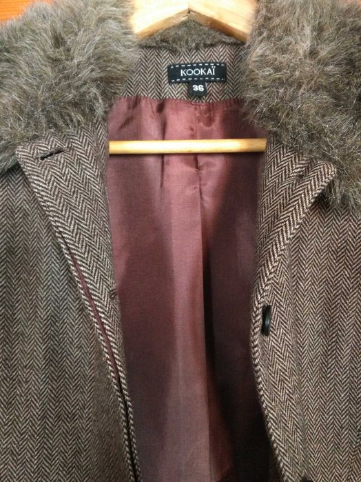 Casaca com gola de pêlo