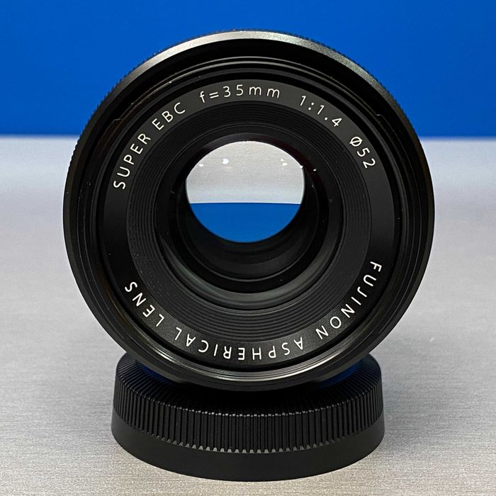 Fujifilm XF 35mm f/1.4 R