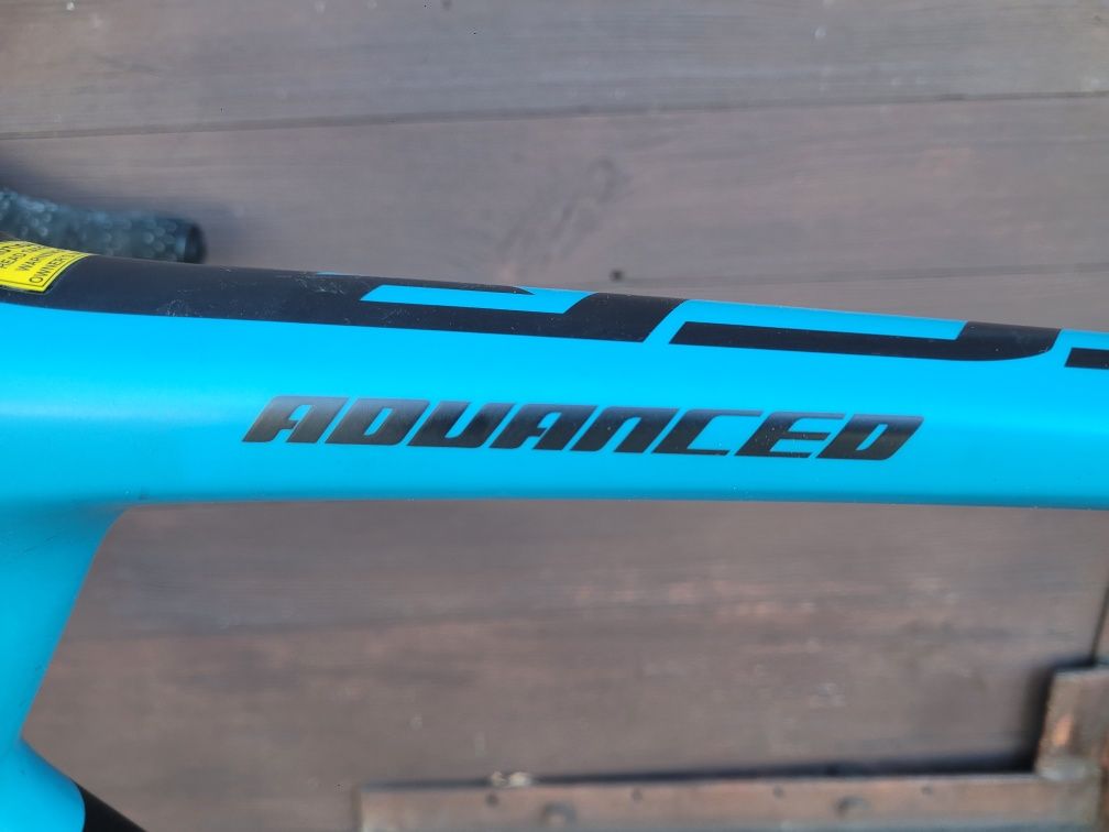 Giant Advanced TCR XL CARBON szosa stan idealny