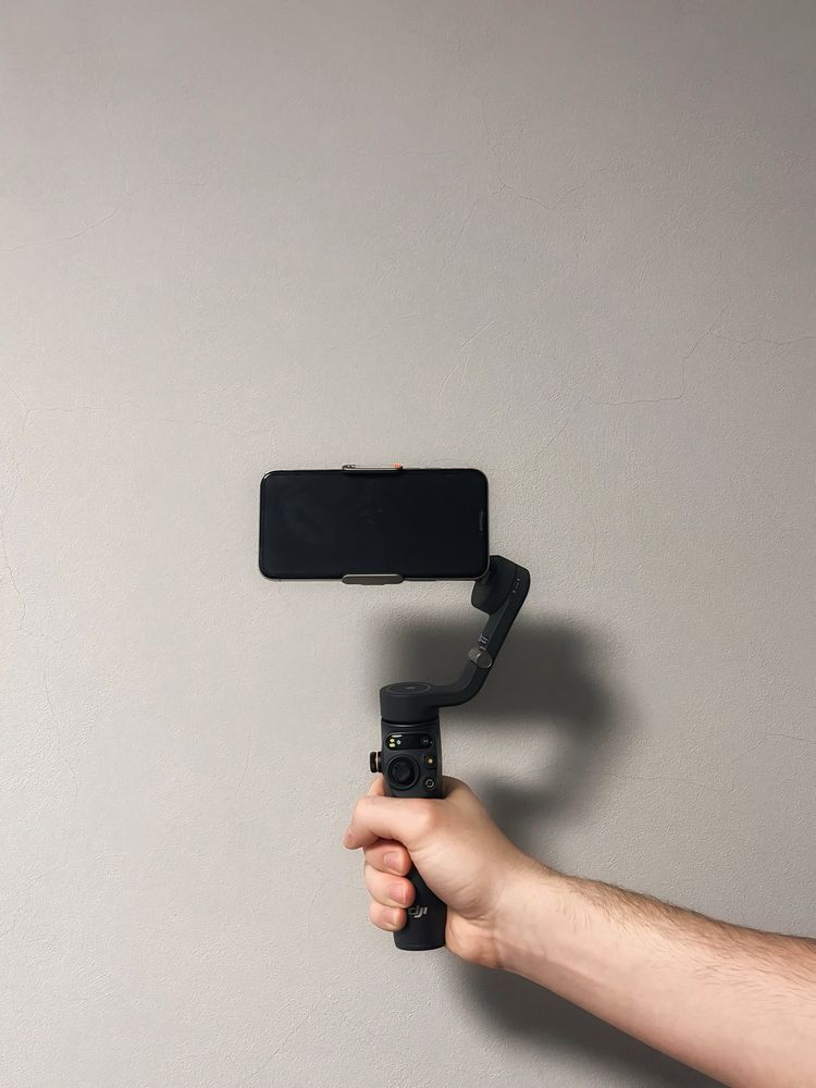 Монопод-стабілізатор DJI Osmo Mobile 6