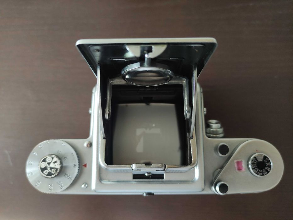 Aparat średnioformatowy Pentacon SIX TL