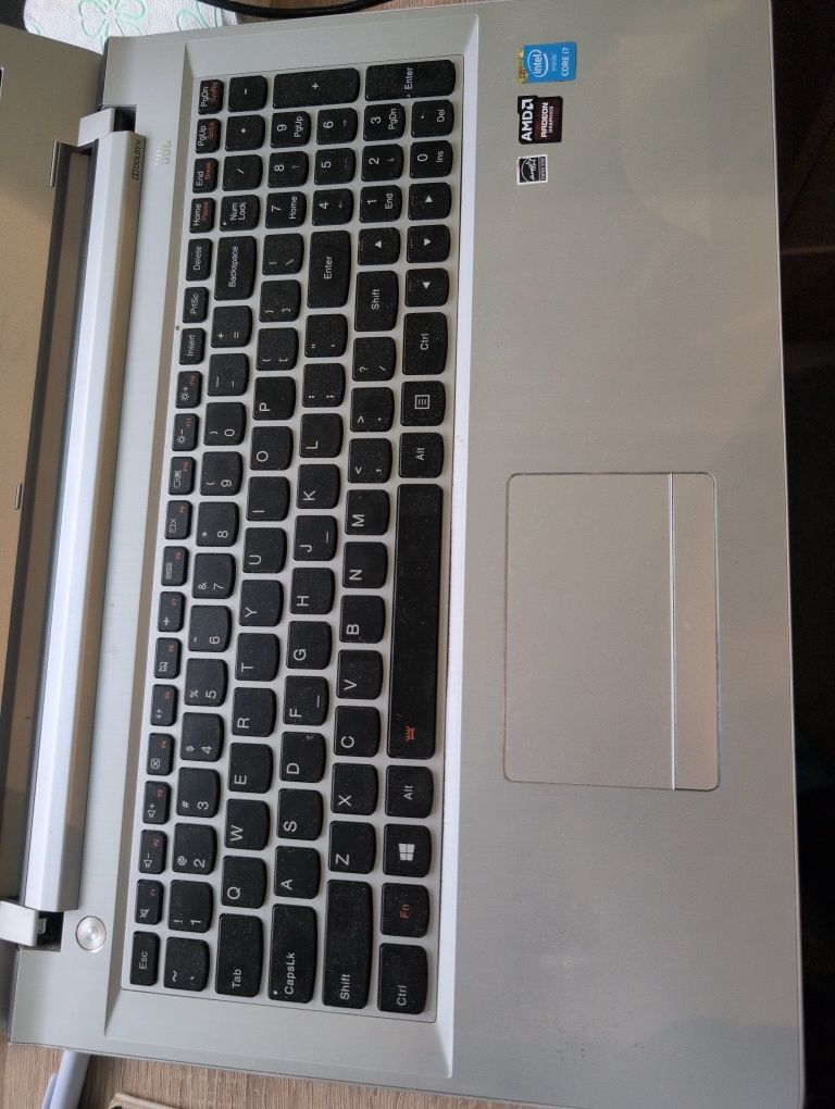 Laptop  lenovo Z 51-70
