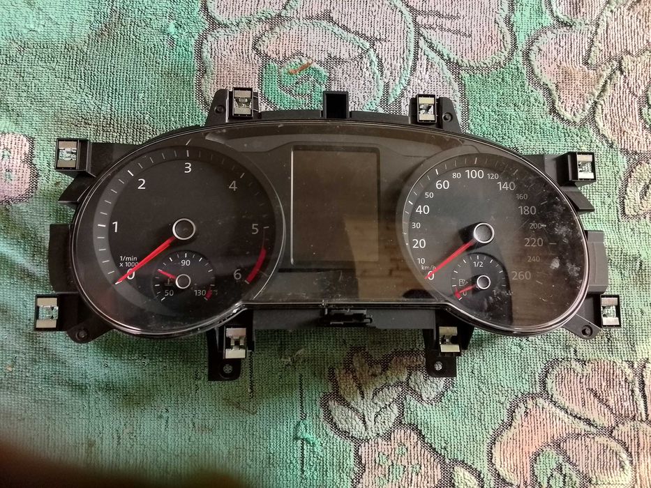 VW PASSAT B8 2.0 tdi licznik zegary 3G0.920741A