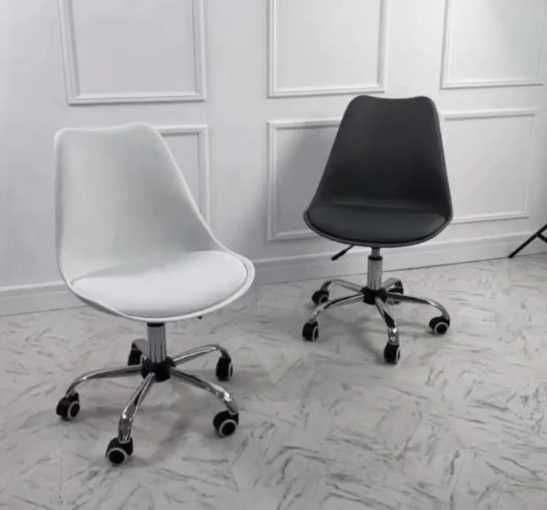 Білий офісний стілець для майстра Glory крісло компютерне на колесах