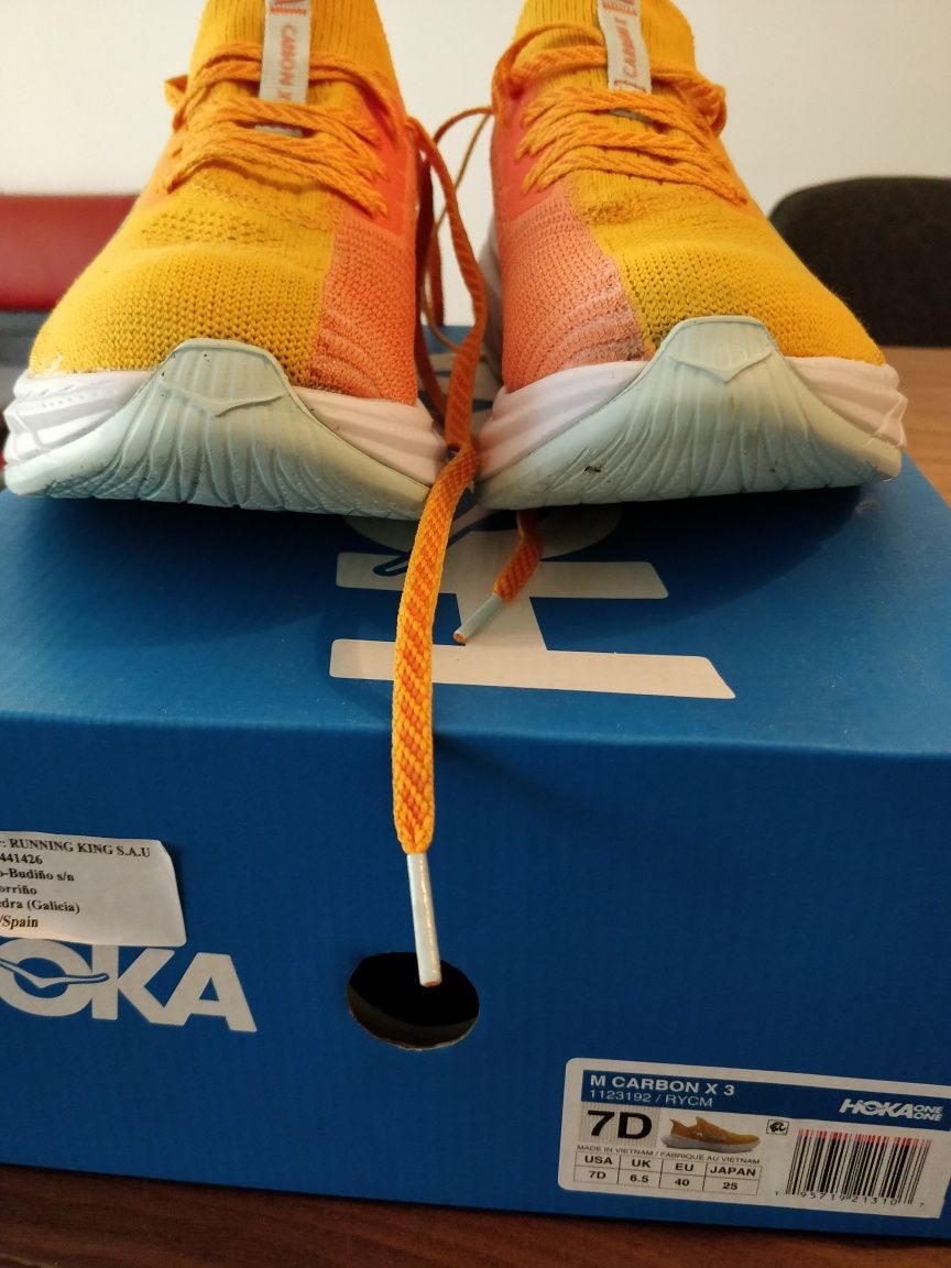 Sapatilhas de corrida Hoka One One Carbon X3