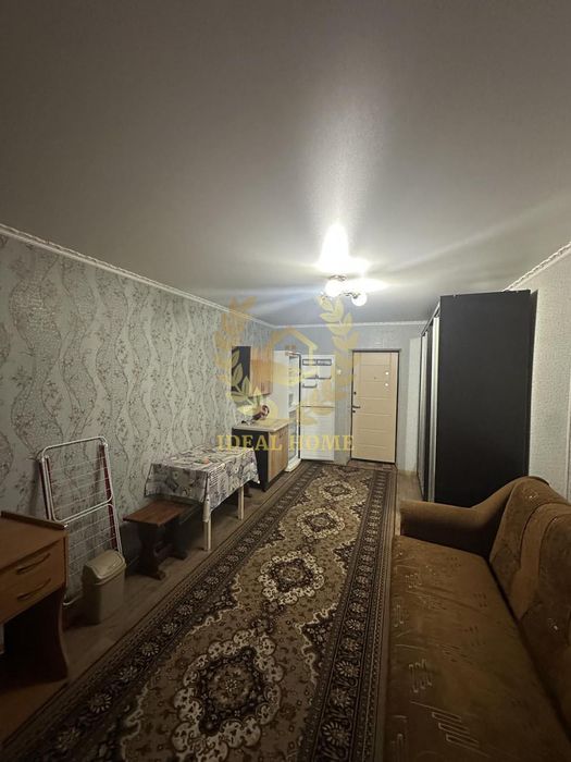 Продаж кімнати, Пріорка Правий берег