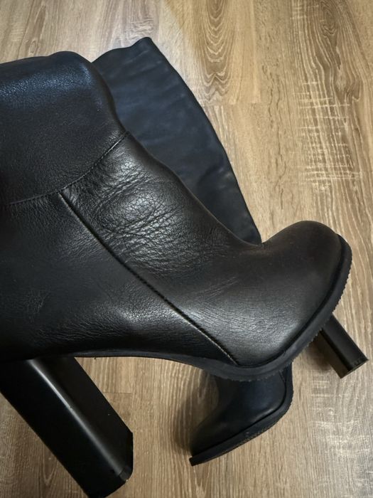 Високі чоботи , італійська шкіра , 39 розмір