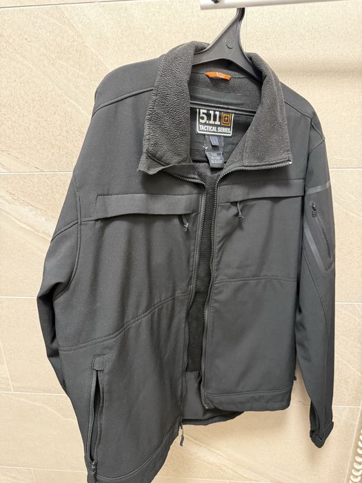 Тактическая куртка 5.11.