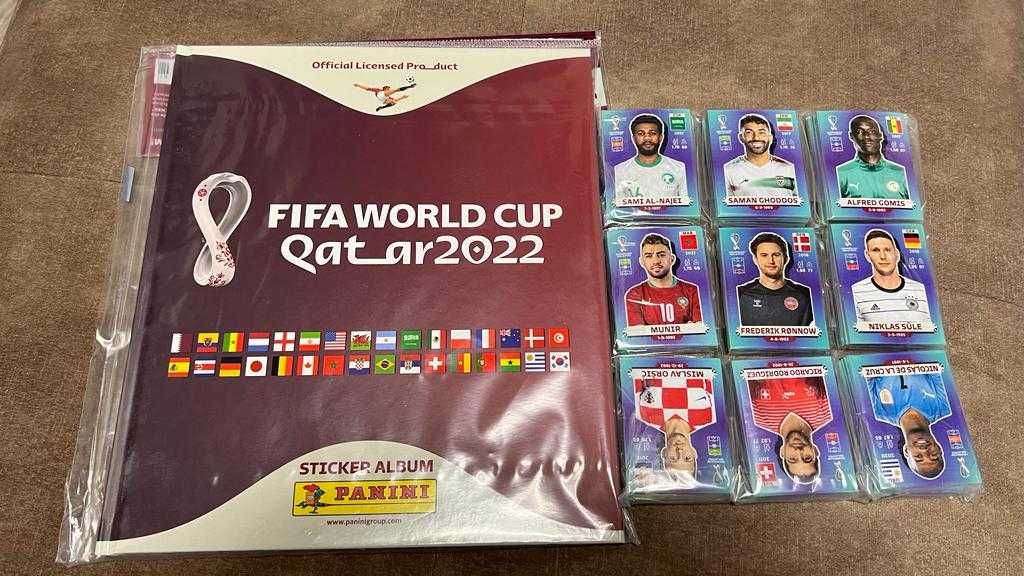 Стікери Panini Qatar/Катар Чемпіонат світу 2022 бірюзові та помаранч.