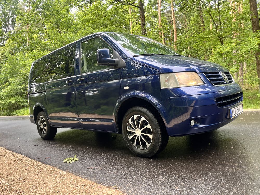 Vw Transporter T5 Caravelle  2.5 Tdi hak klima bezwypadkowy salon Pl