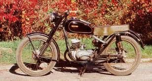 Zabytkowy motocykl WFM M06 S01 1960