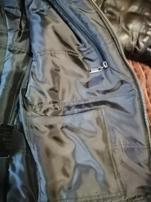 Продам чоловічу кожану куртку xl