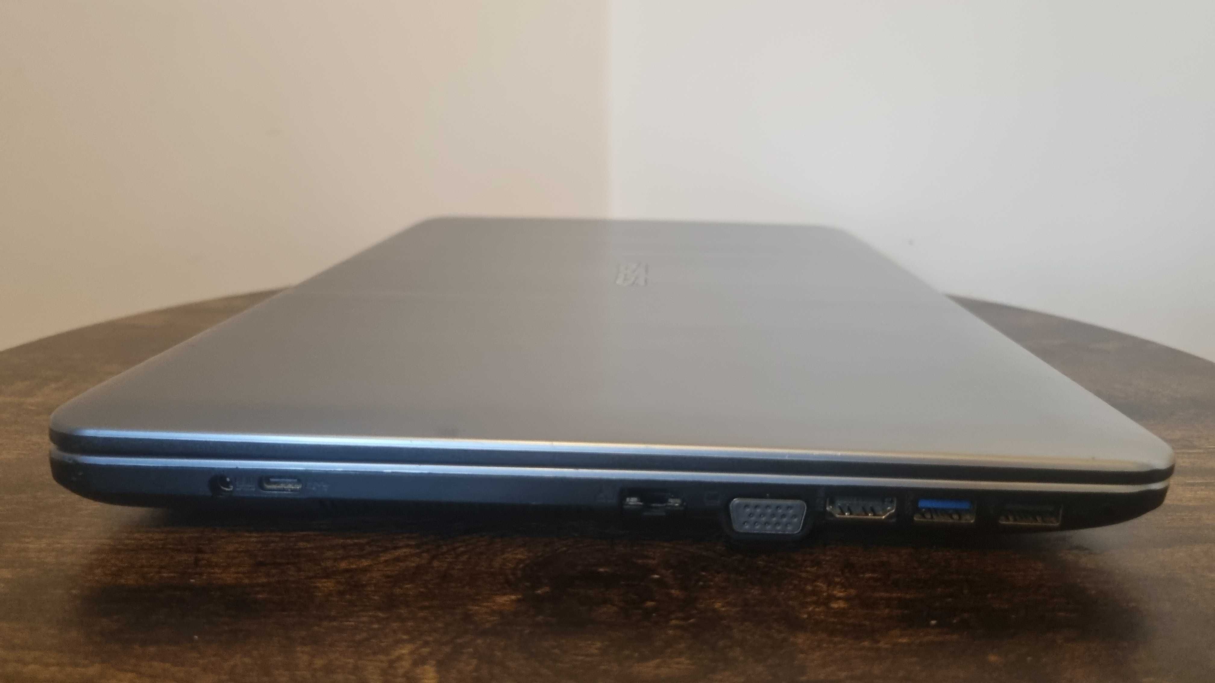 Asus F541N – Pentium N4200/ssd/15.6-LED  gotowy do pracy!