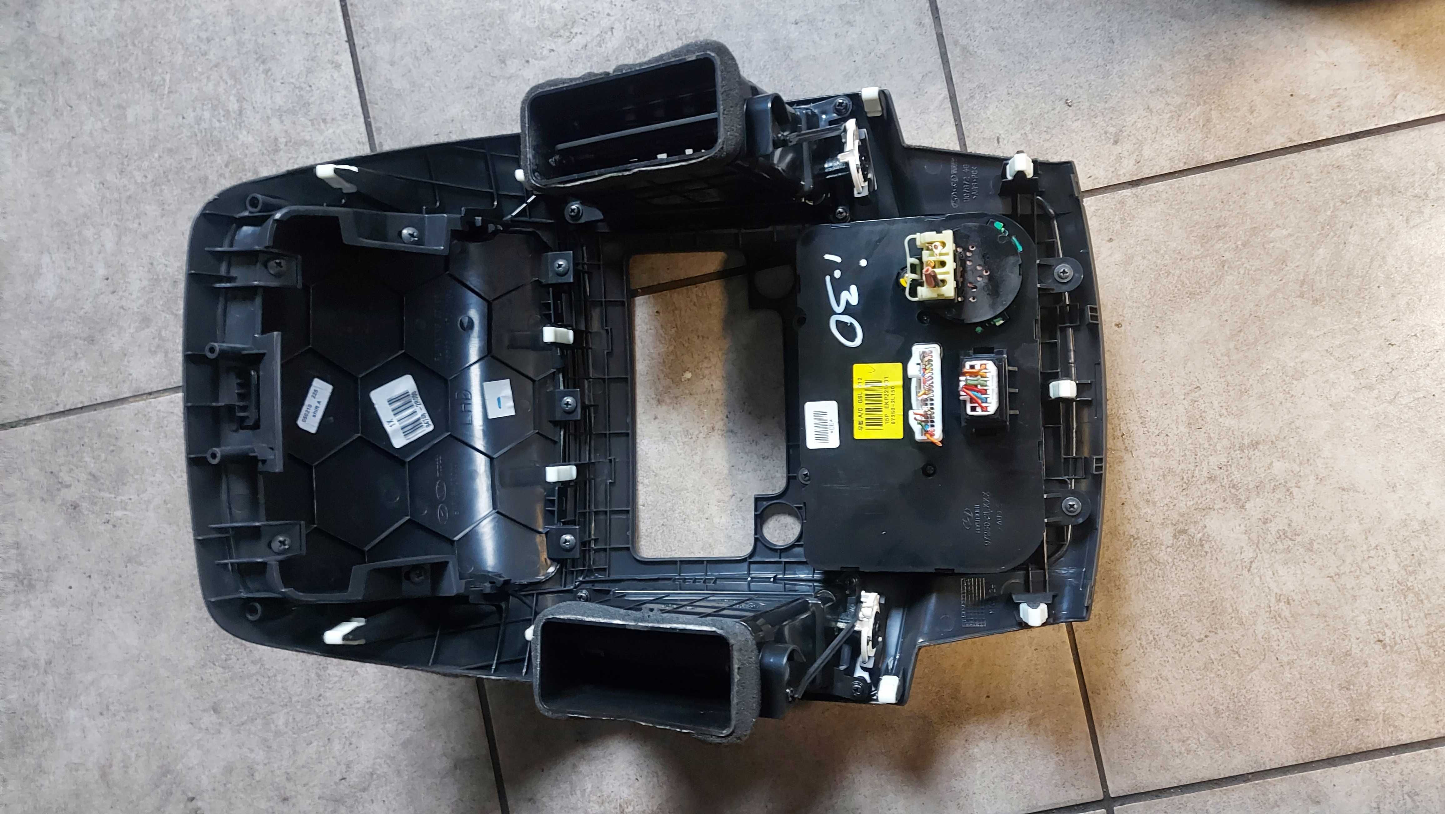 Hyundai i30 panel nawiewu 97250-2L150 FV dostawa