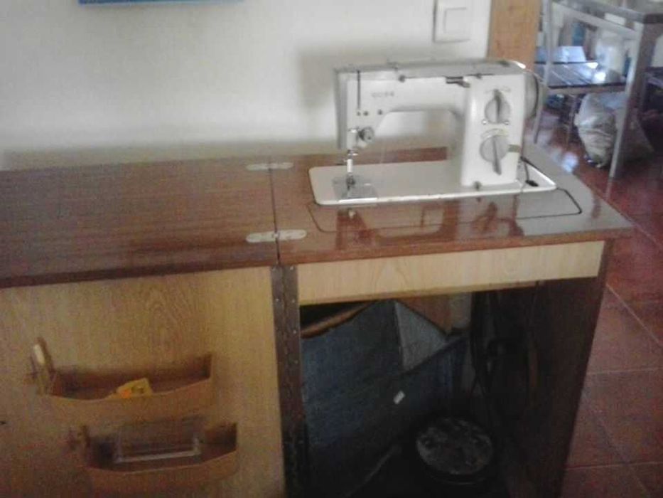 Máquina de costura