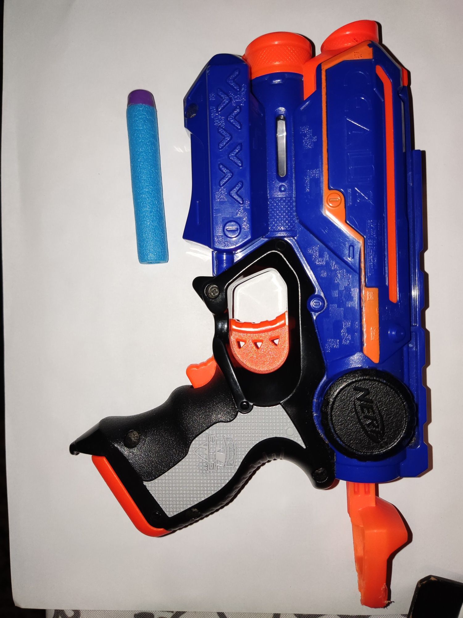 NERF firestrike z laserem
