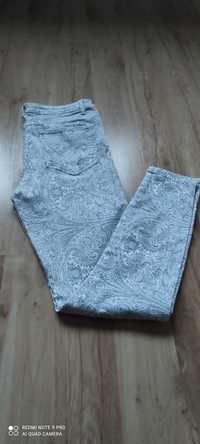 Elastyczne spodnie jeansy Zara r.36 białe wzór szary