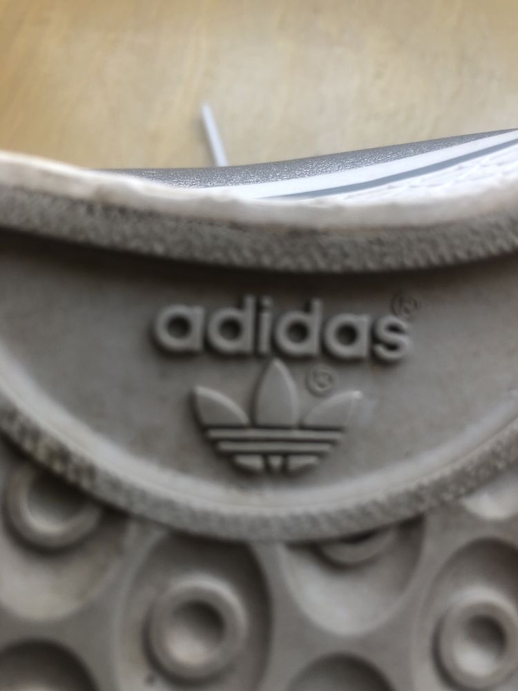 Кроссовки женские кожанные Adidas