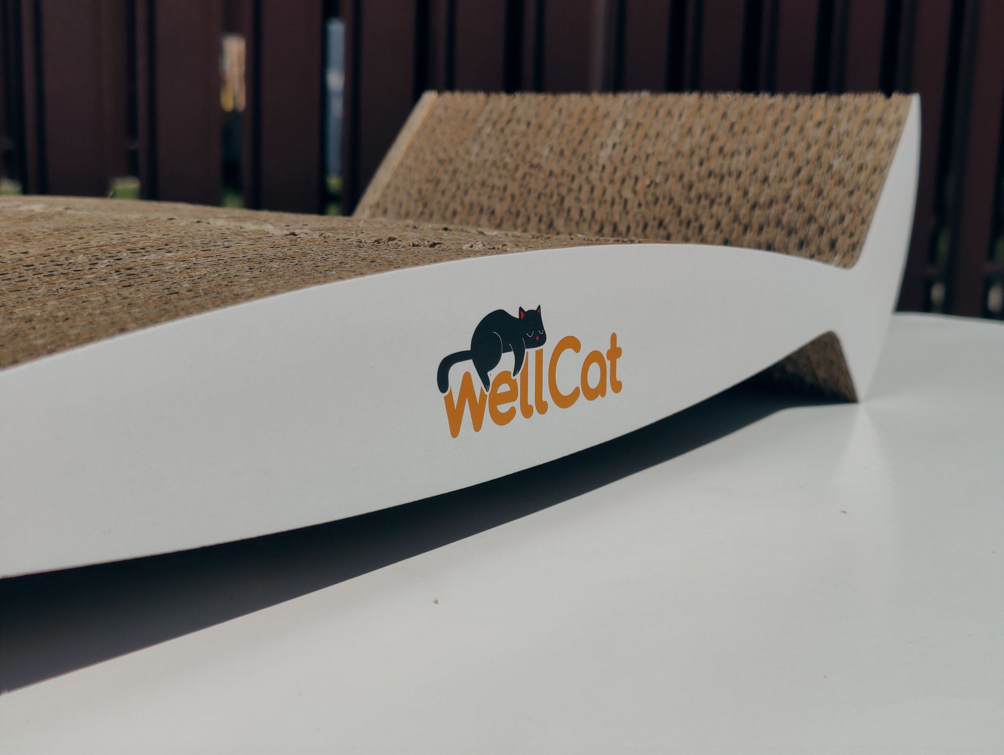 ТОП! Картонна лежанка кігтеточка WellCat Whiskers й будиночок для кота