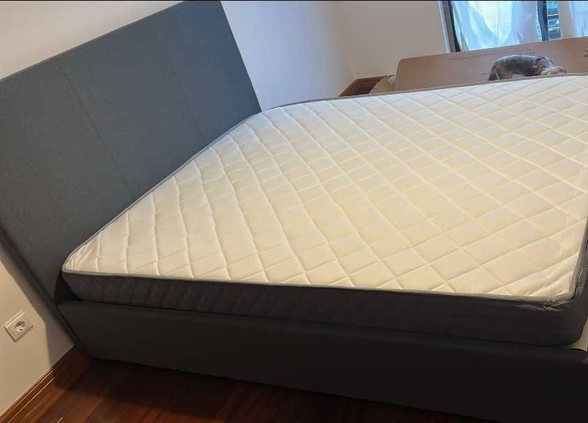 Cama com Arrumação + Colchão 160x200 – Como Novos – 380€