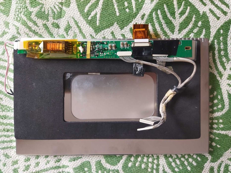 Плеер DVD портативный Philips экран (запчасть).