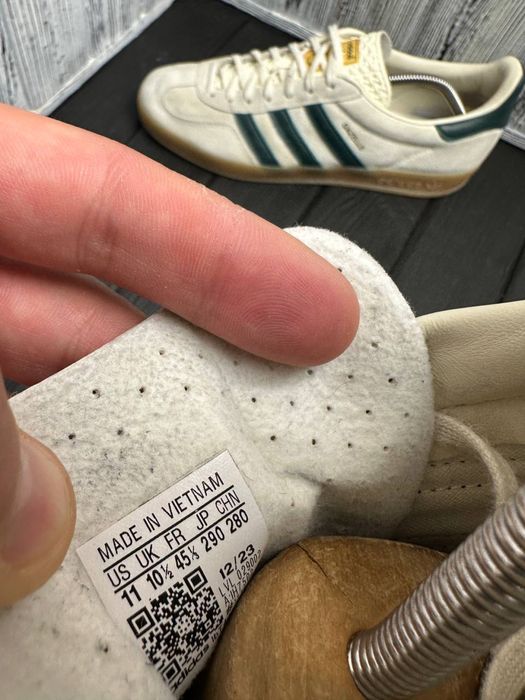 Кросівки - Adidas Gazelle 45р