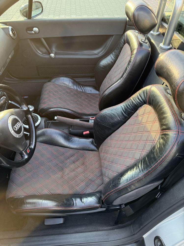 Audi TT mk1 roadster cabrio