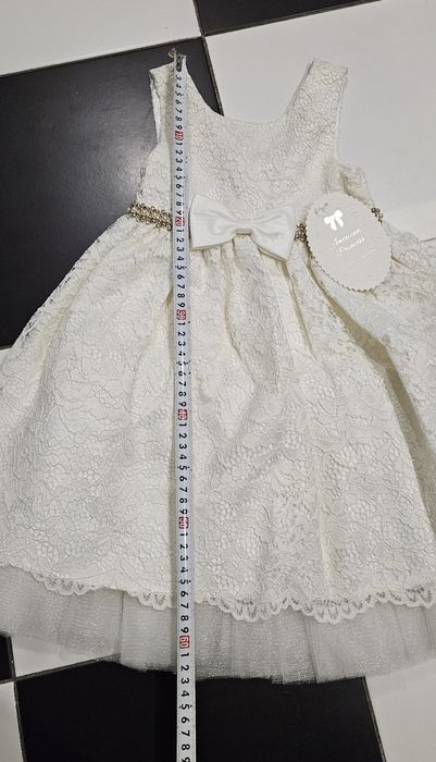 Святкова сукня для дівчинки