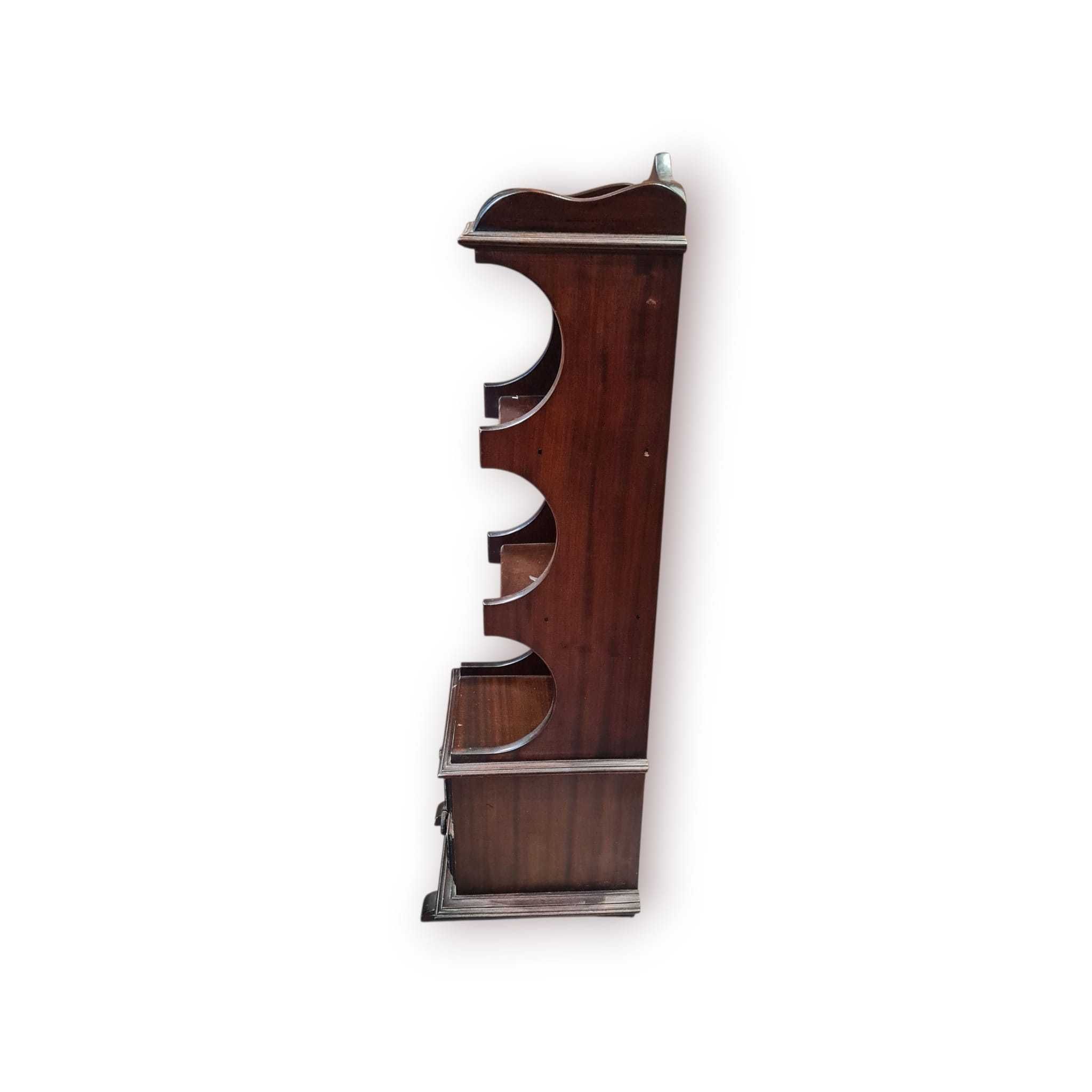 Estante/Armário Antigo Madeira – 107×31 cm – 3 Prateleiras + 2 Gavetas