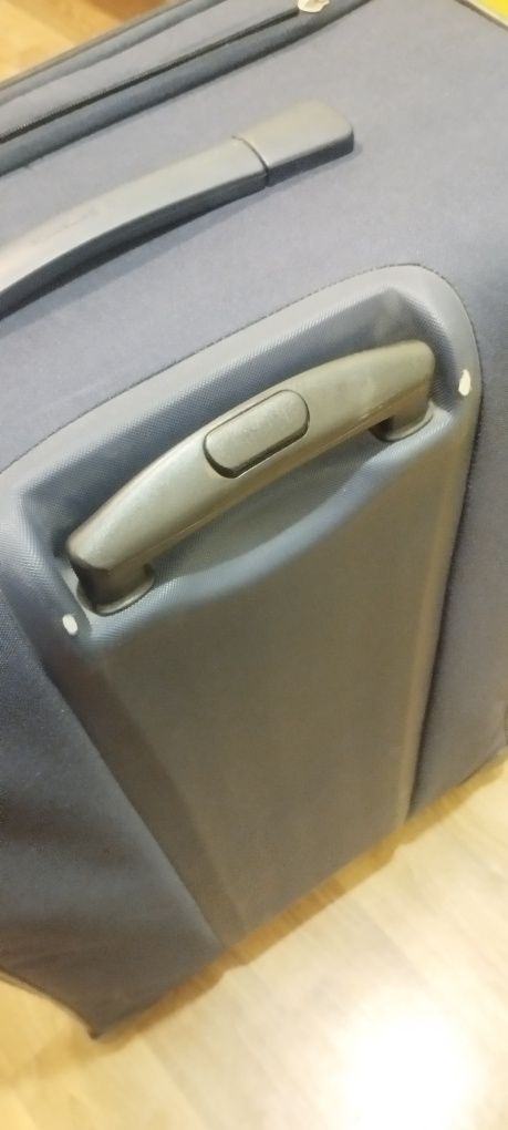 Чемодан Samsonite большой