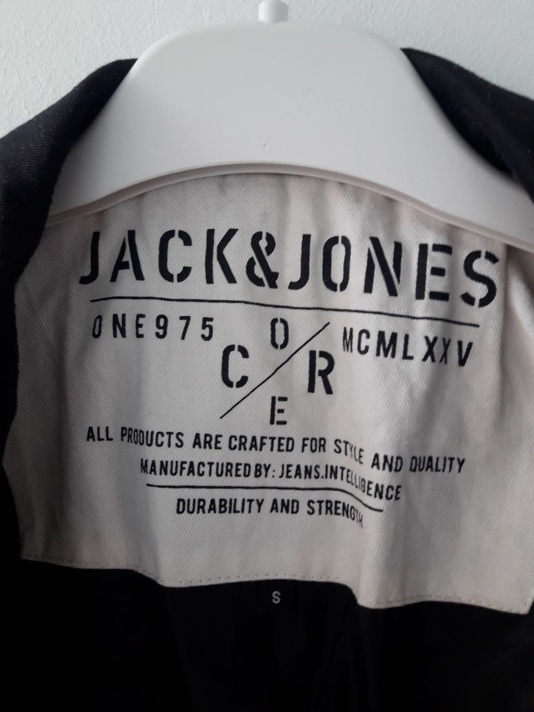 Модная куртка/пиджак в школу лицей JACK &JONES оригинал  S разм