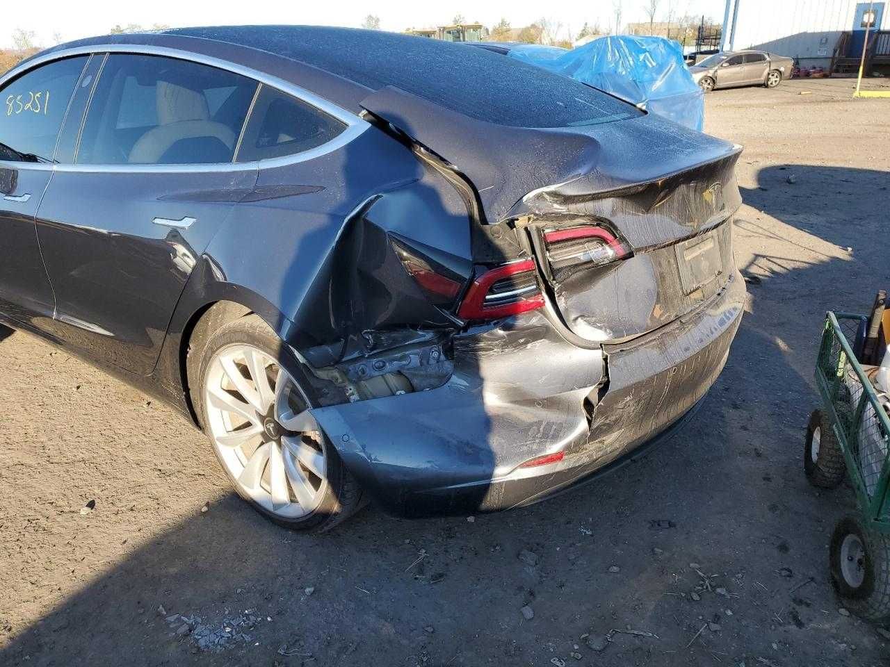 Розборка шрот Tesla Model 3 Тесла 3 Америка США