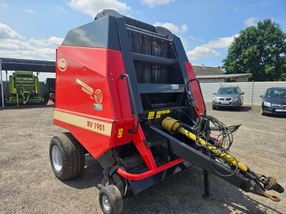 Vicon 1901 (1601)  Prasa do słomy, siana VICON 1901, siatka, sznurek, (1601)