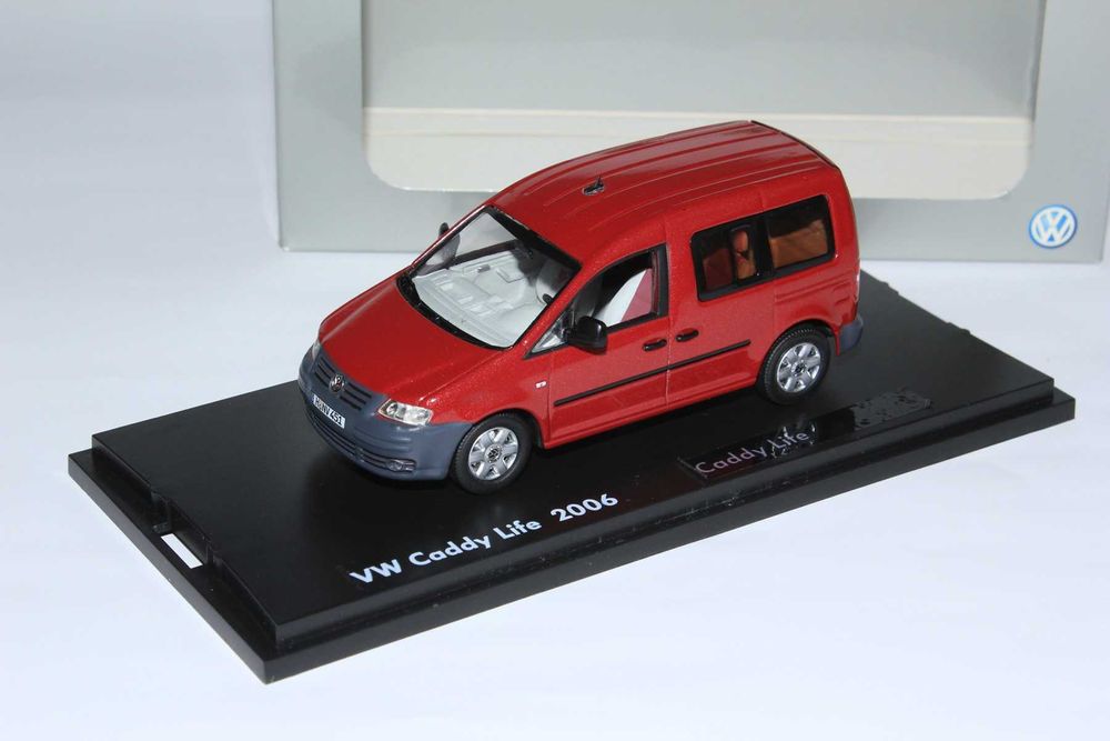 Model VW Volkswagen Caddy Life 2006 Kombi 1:43 Neo Minichamps