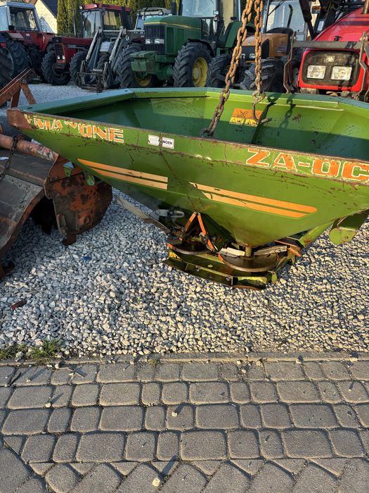 Rozsiewacz nawozu Amazone