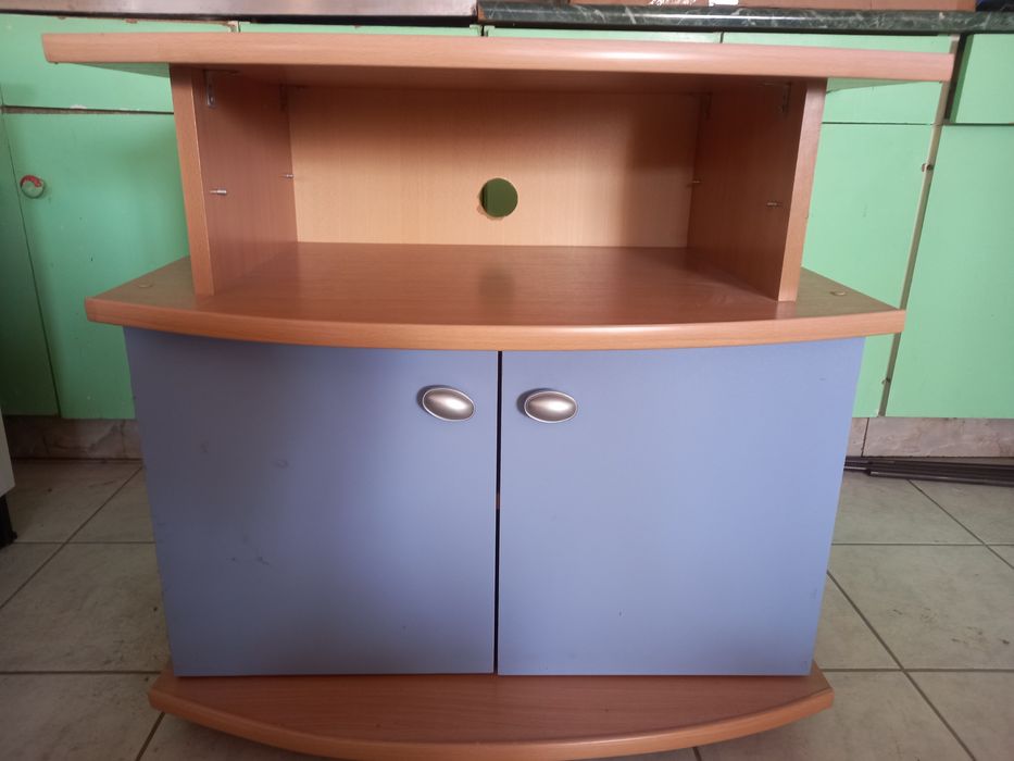 Meble i akcesoria meblowe