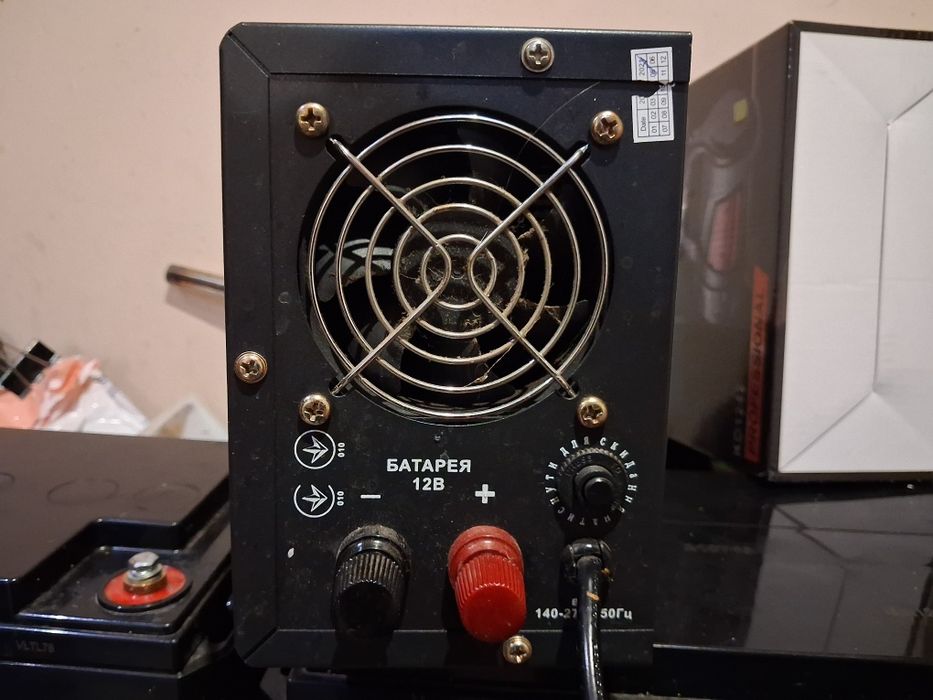 Комплект бесперебойного питания .