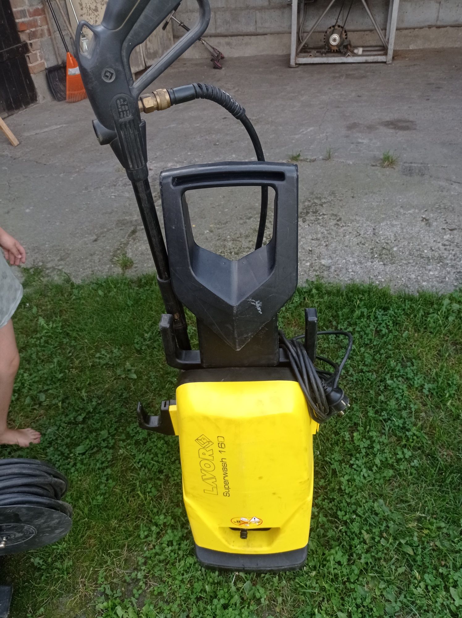 Sprzedam myjkę ciśnieniową