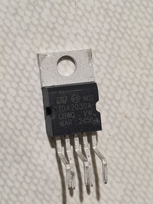 Chip IC Componente amplificador de áudio TDA2030A