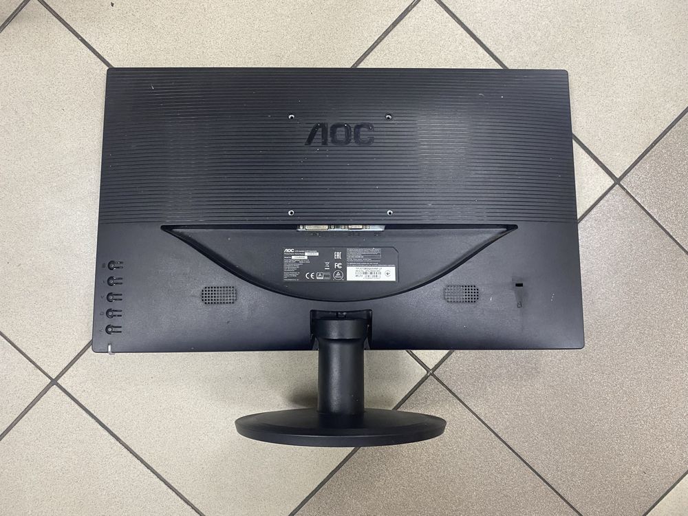 Два монитора одним лотом AOC и Acer