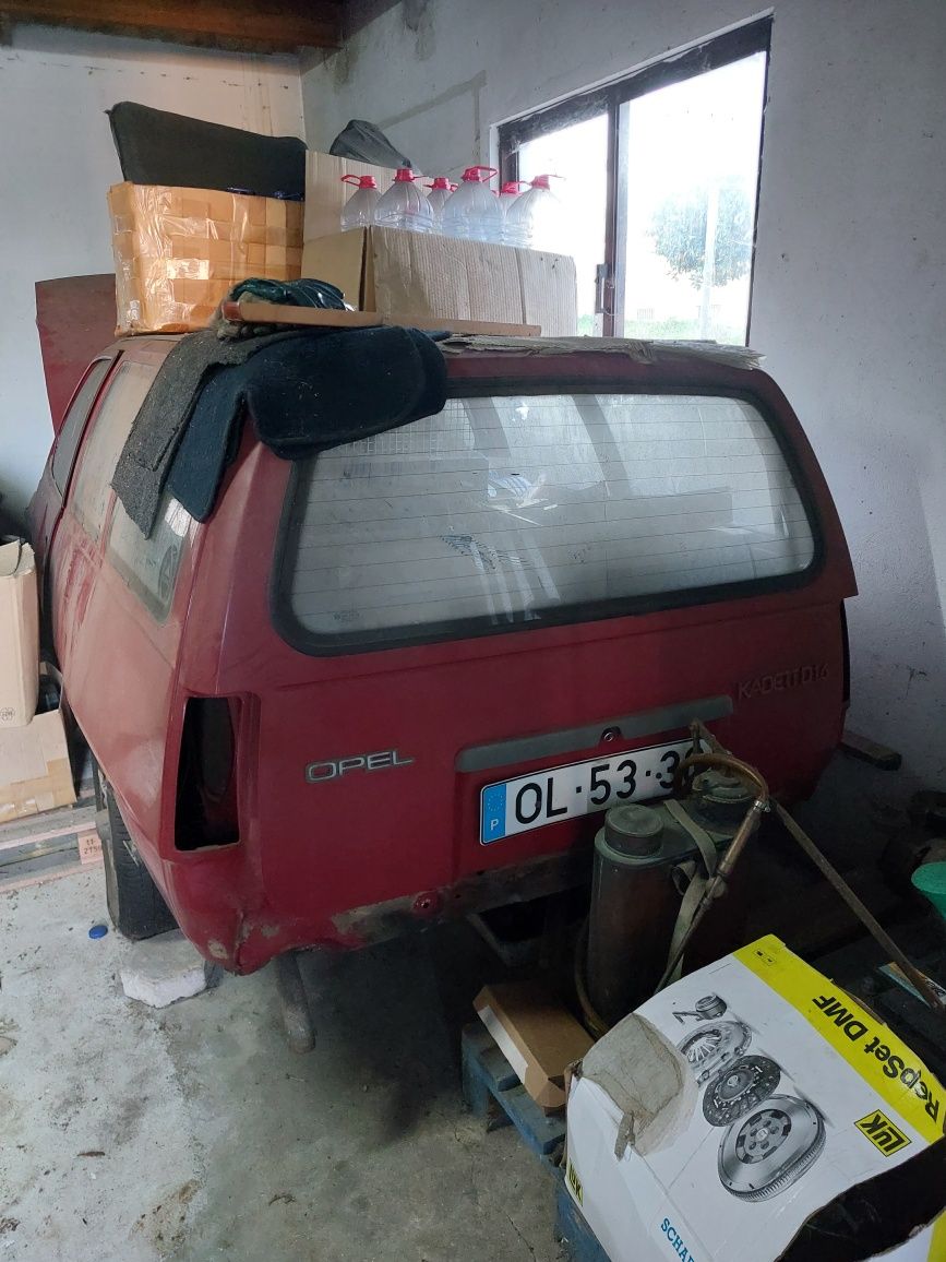 Opel kadett para peças