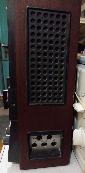 Магнитофон "Юпитер 203-1" с аккустической системой(6 колонок)