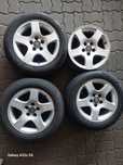 Jantes Toyota R15 com pneus 195/60 furação 5x100