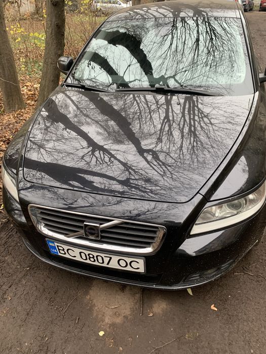 Продам вольво в50 2.0 дизель автомат