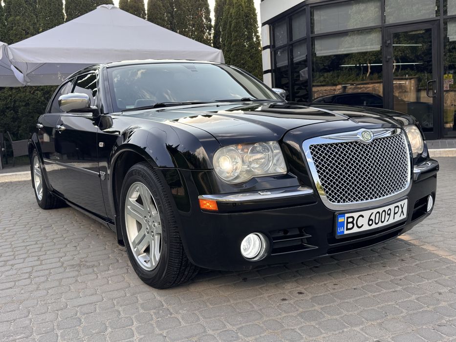 Chrysler 300с 2.7 в чудовому стані !