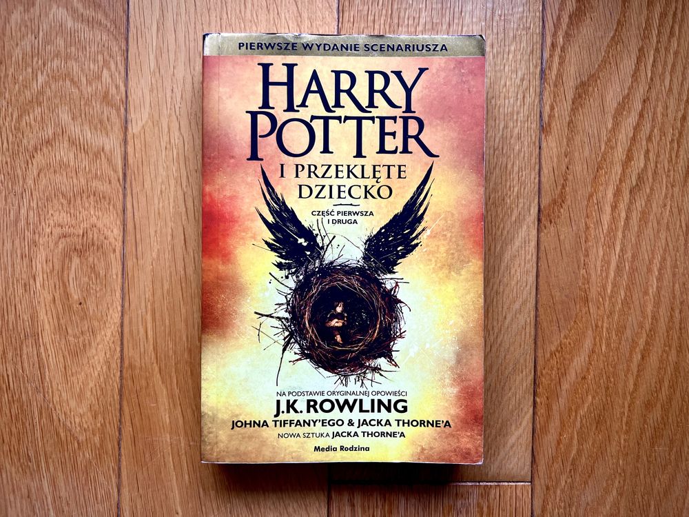 Książka J.K. Rowling Harry Potter i Przeklęte Dziecko