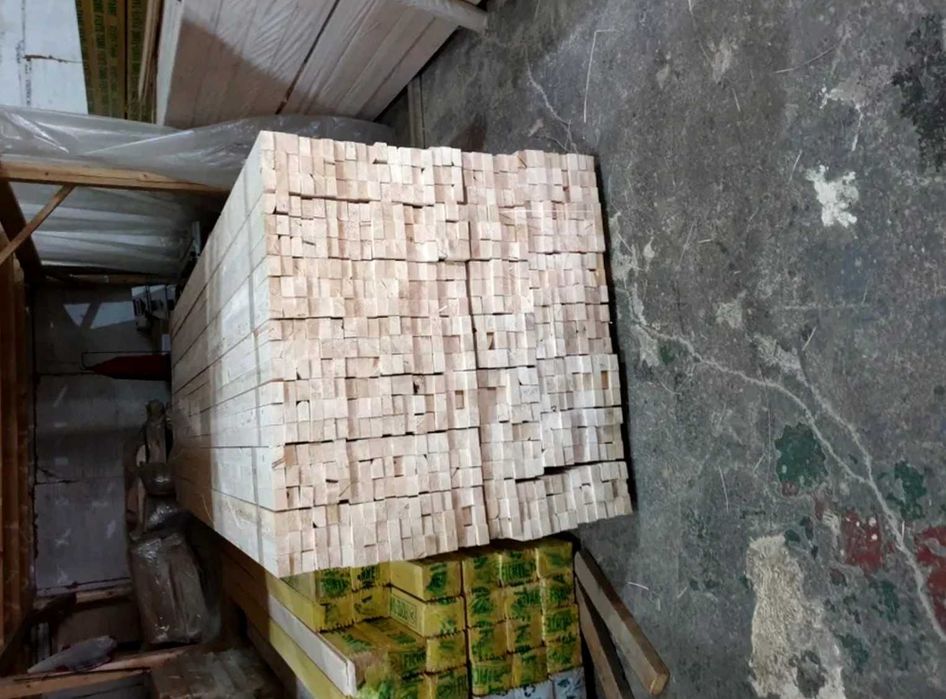 Брус для покрівлі та каркасів – швидка доставка