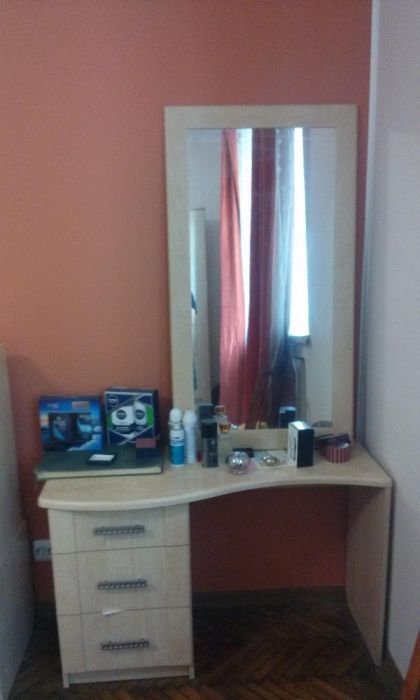 Продам спальню.Майже нова.