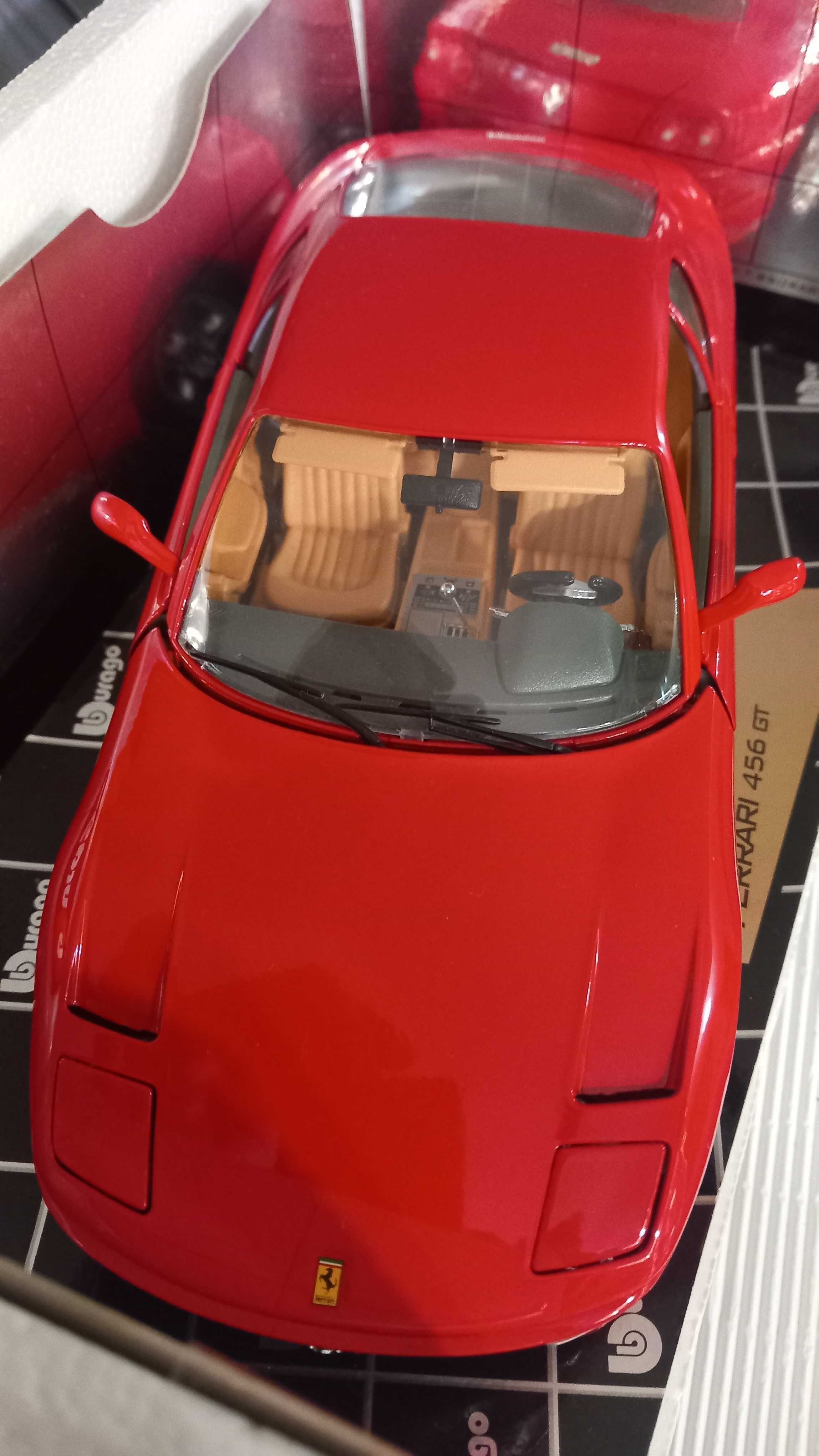 1 18 Miniaturas Ferrari 456 GT