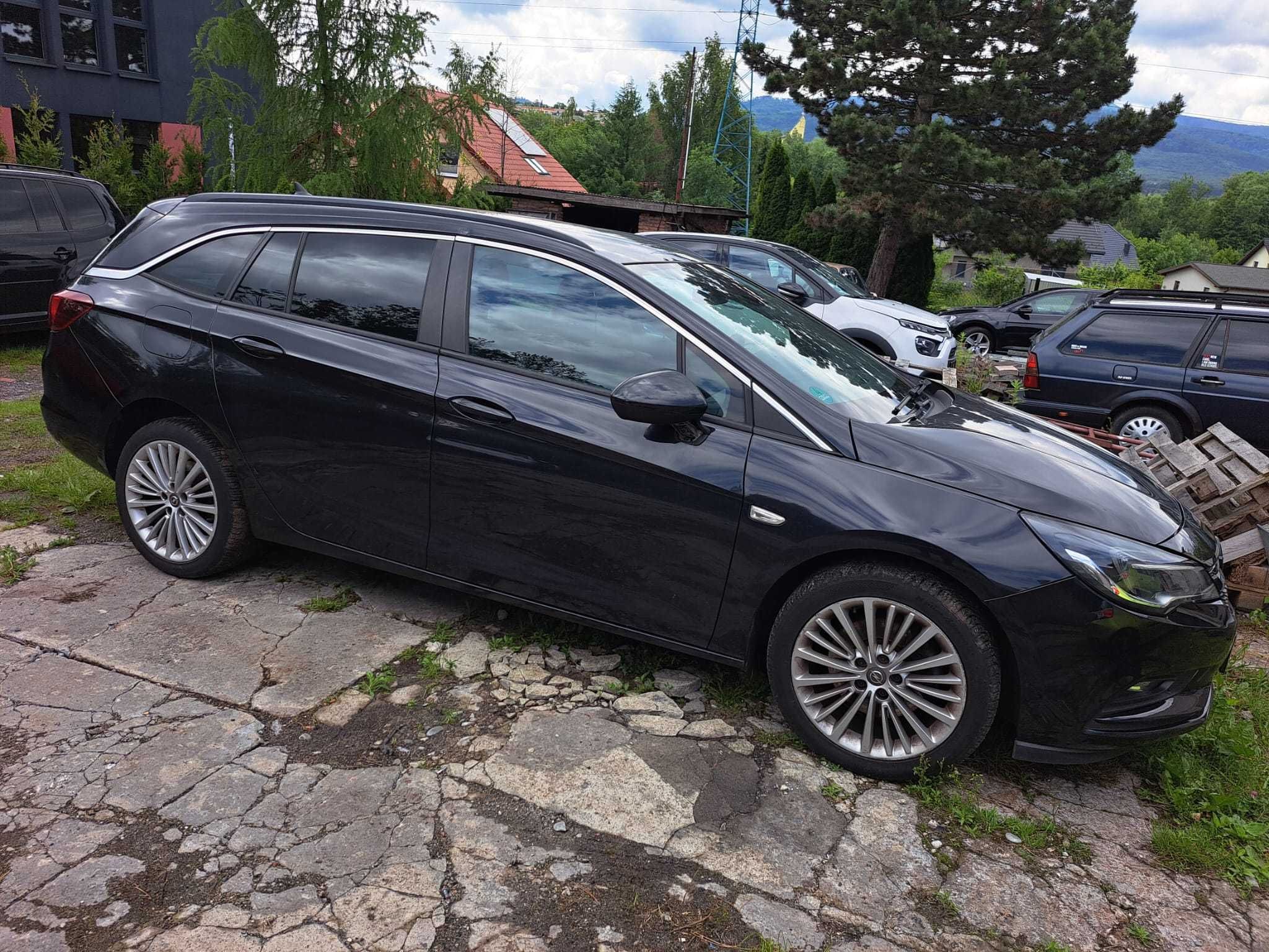 OPEL ASTRA K - Automat 1.6  136 ps - 2016 rok